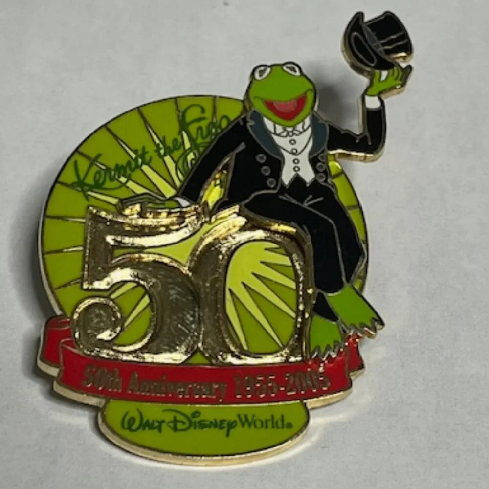 Disney World Kermit The Frog 50th Anniversary 1955-2005 Lapel Hat Vest Pin